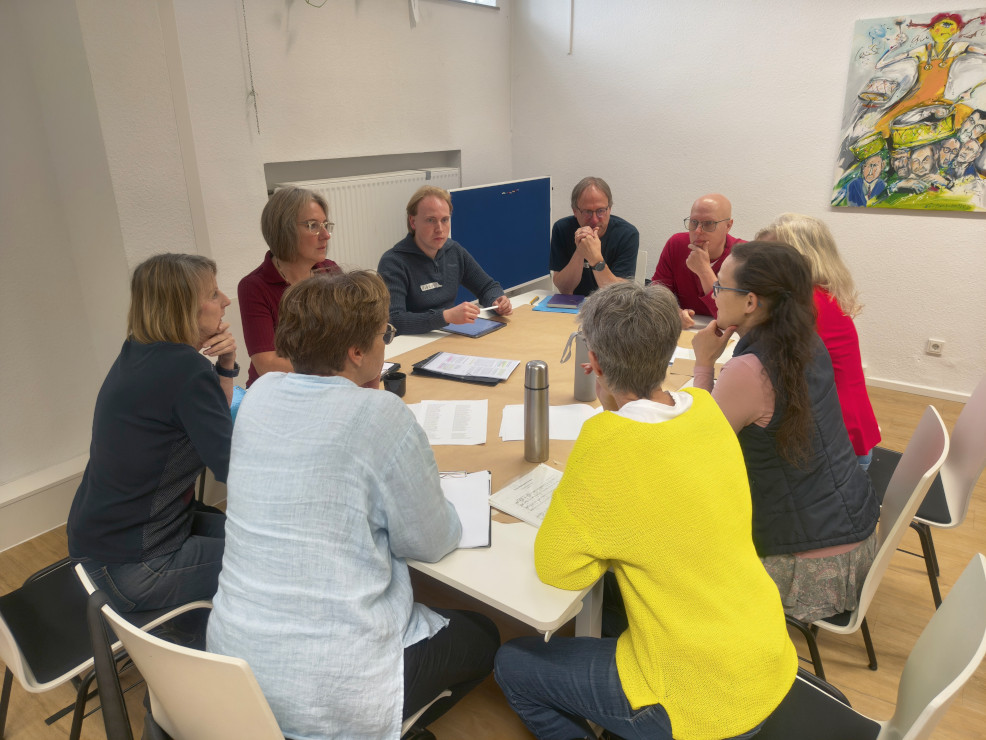 Foto: Gruppenarbeit beim Workshop zum (Halb-)szenischen Arbeiten im Chor (Ralf Schöne)
