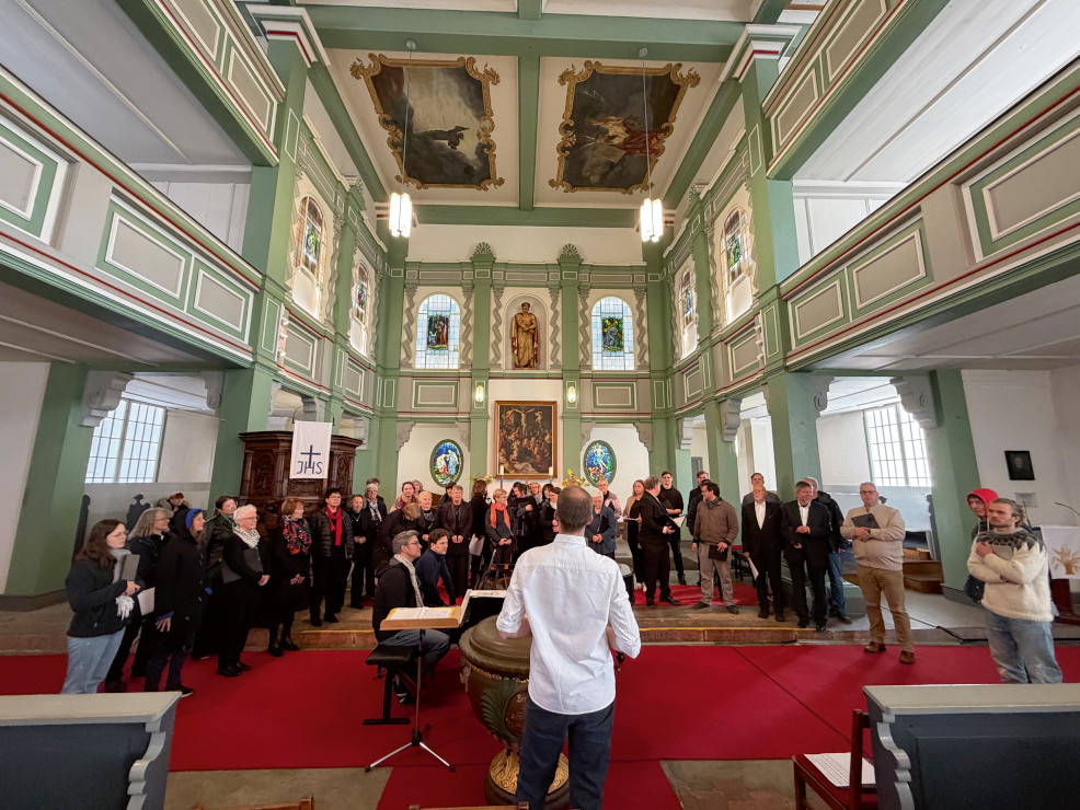 Foto: Probe mit Dirigent Tristan Meister in Ohrdruf (Chamber Choir of Europe)
