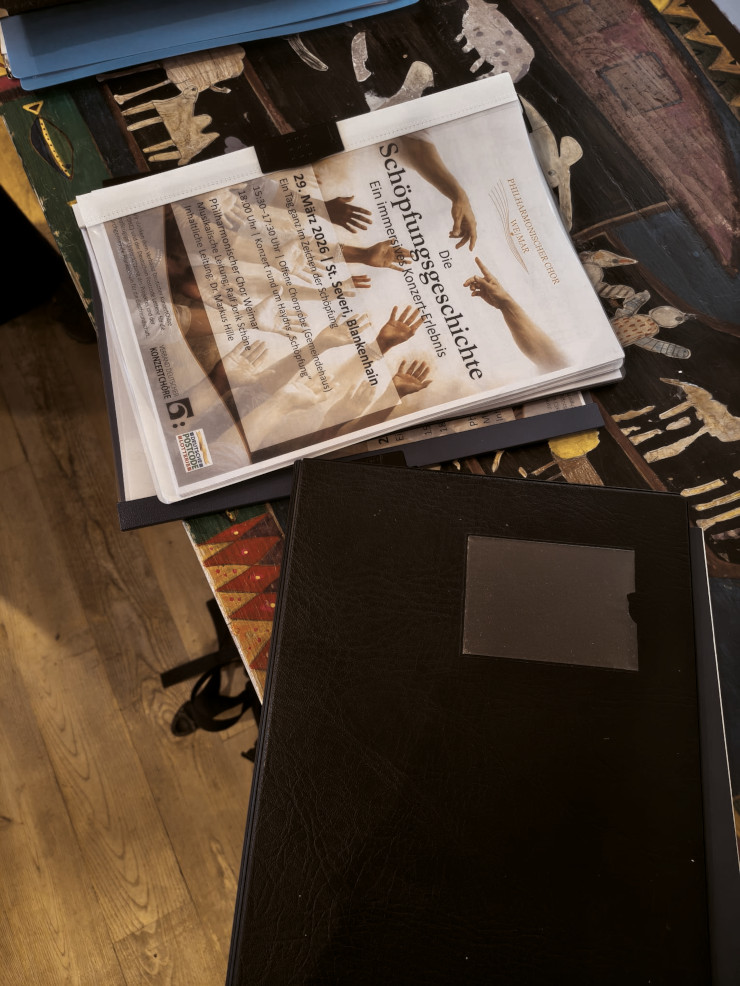 Foto: Material für das gemeinsame Projekt (Ralf Schöne)