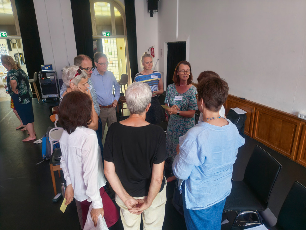 Foto: Kreative Ideenfindung in der Gruppe (Ralf Schöne)