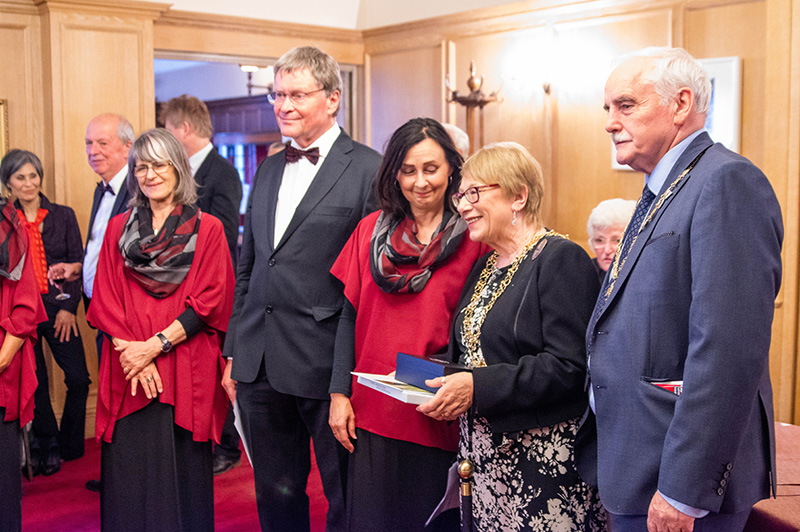 Foto: Empfang bei Linda Bigham, Lord Mayor of Coventry (Neuer Chor Dresden)