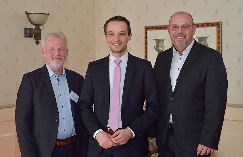 Foto: v.l.n.r.: KMD Christian Finke, Benjamin Strasser MdB, Heiko Schulze (Lutz Ebhardt)